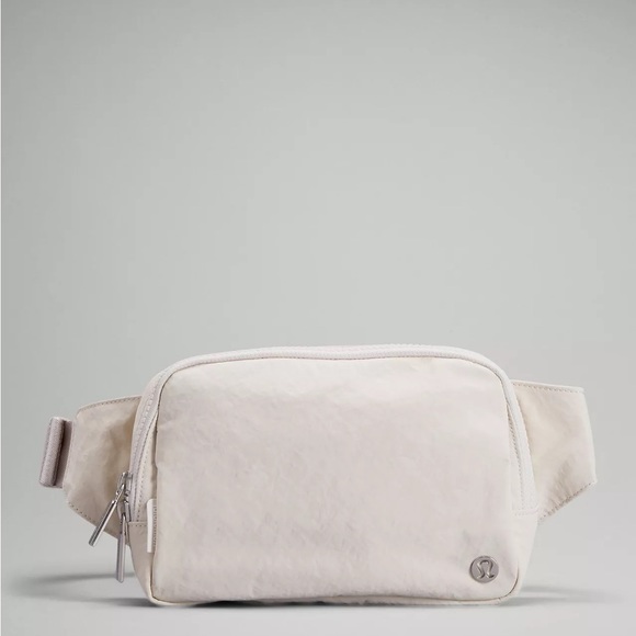 NWT Lululemon Everywhere Belt Bag Large 2L- White Opal - Picture 2 of 6